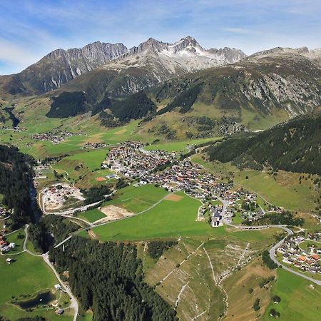 Ferienwohnung Casa Ursina Sedrun Luaran gambar